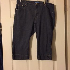 Faded black Capri jeans